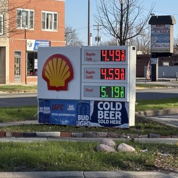 Shell - Outside Signage - Convenience Stores Near Me - Riverside, Illinois