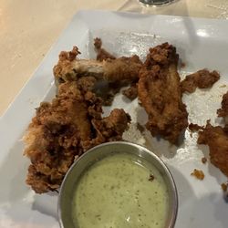 Minnie and John's - Jalapeño chicken wings that tasted like straight vinegar.