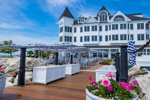 Hotel Iroquois by null