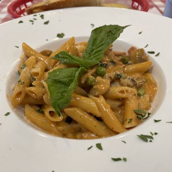 Squisito Pizza and Pasta - Penne vodka - Italian Near Me - Severna Park, Maryland Squisito Pizza and Pasta - Penne vodka - Italian Near Me - Severna Park, Maryland