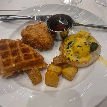 Crossroads Kitchen - Chicken and waffle, breakfast potatoes, florentine Benedict - Vegan Near Me - Las Vegas, Nevada Crossroads Kitchen - Chicken and waffle, breakfast potatoes, florentine Benedict - Vegan Near Me - Las Vegas, Nevada