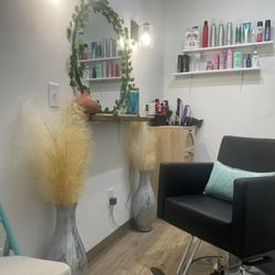 Stylish Stylist - Welcome! Where all the magic happens.