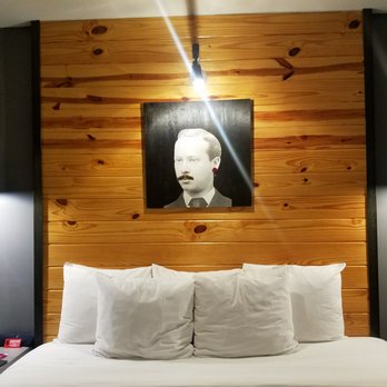 Hotel Gaythering - Hotels Near Me - Miami Beach, Florida Hotel Gaythering - Hotels Near Me - Miami Beach, Florida