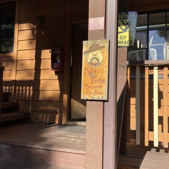 Sleepy Hollow Cabins & Hotel - No pets sign even though they rent rooms for pets - Hotels Near Me - Crestline, California Sleepy Hollow Cabins & Hotel - No pets sign even though they rent rooms for pets - Hotels Near Me - Crestline, California