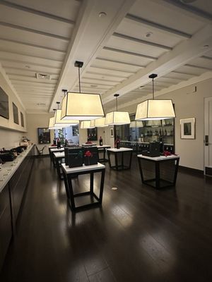 The Restaurant at JUSTIN by null