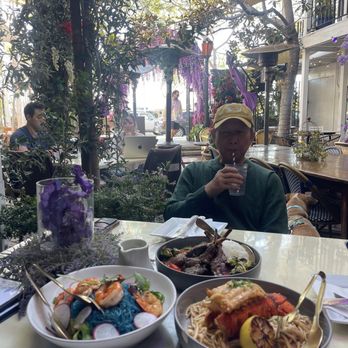 Queen Violet WeHo - Outside - Chinese Near Me - West Hollywood, California Queen Violet WeHo - Outside - Chinese Near Me - West Hollywood, California