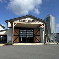 Lost Barrel Brewing - Entrance