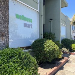 WellnessMart, MD