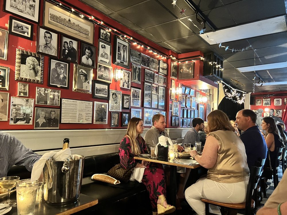 Hayes Barton Café & Dessertery