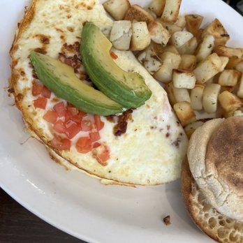 Le Peep Restaurant - Colorado Omni Omelet - American Near Me - Evanston, Illinois