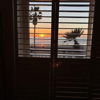 Ocean Park Inn - Sunset from our room - San Diego, CA