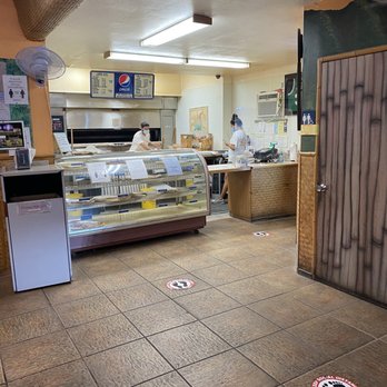 Boston's Pizza Hawaii Kai - Inside - Pizza Near Me - Honolulu, Hawaii Boston's Pizza Hawaii Kai - Inside - Pizza Near Me - Honolulu, Hawaii