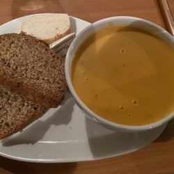 Mannion's Country Pub - Tomato and vegetable soup