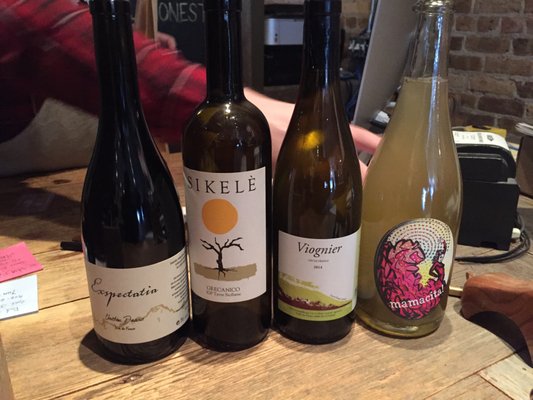 red & white wines by null