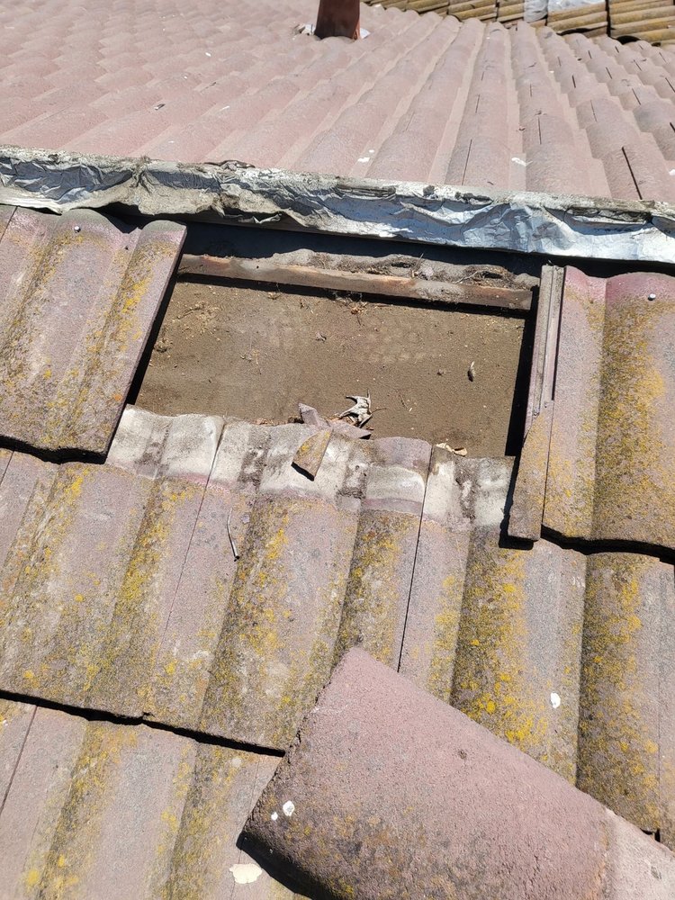 Slide of Acme Roofing Company