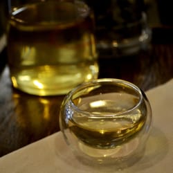 Mei Leaf - Refillable pots of tea.