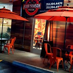 Outside dining with heating patio