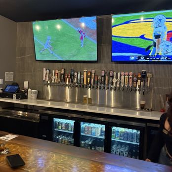 Hive 435 Tap House - Pizza Near Me - St George, Utah