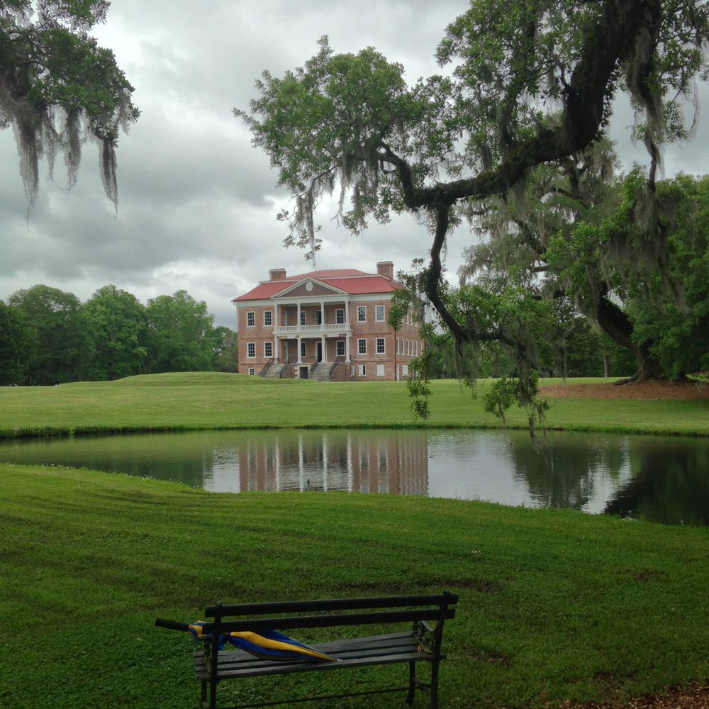 Drayton Hall - reflecting pond and front view of Drayton - Museums Near Me - Charleston, South Carolina Drayton Hall - reflecting pond and front view of Drayton - Museums Near Me - Charleston, South Carolina