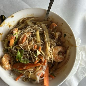 Saigon Cuisine Restaurant - Shrimp, lemongrass, Vermicelli With Lemongrass And Curry Sauce* - Vietnamese Near Me - Greensboro, North Carolina