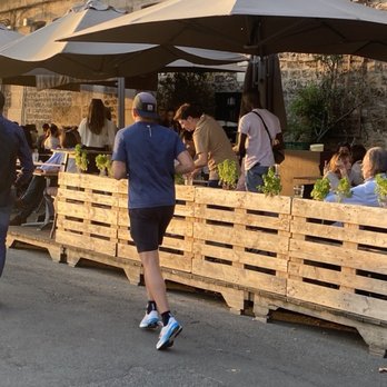 Maison Maison - Maison maison sunset bar - Bars Near Me - Paris, 75 Maison Maison - Maison maison sunset bar - Bars Near Me - Paris, 75