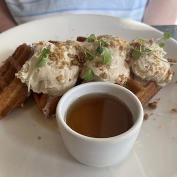 RIZE - Farmhouse Waffle - Breakfast & Brunch Near Me - Fishers, Indiana