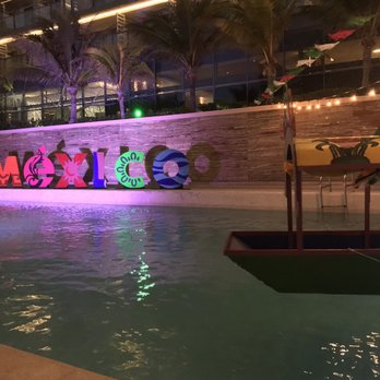 Secrets The Vine Cancun - Pool side dinner and show. - Hotels Near Me - Cancún, ROO Secrets The Vine Cancun - Pool side dinner and show. - Hotels Near Me - Cancún, ROO