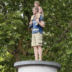 Säulenheilige - ... Vater mit Kind ...
