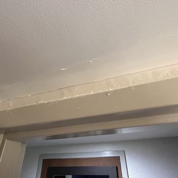 Holiday Inn Express - Water damage from obvious flooding before - Hotels Near Me - Huber Heights, Ohio Holiday Inn Express - Water damage from obvious flooding before - Hotels Near Me - Huber Heights, Ohio
