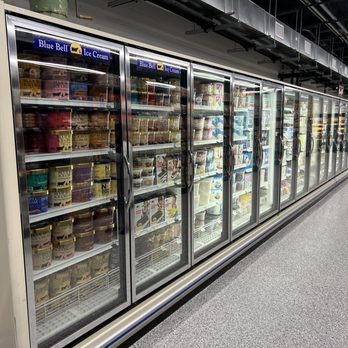 Bourg Supermarket - Well-lit and well-stocked freezer section - Grocery Near Me - Bourg, Louisiana