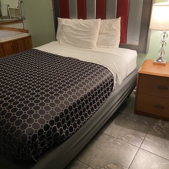 The Chateau Valley Forge - 11/19/21 Bed - Venues & Event Spaces Near Me - Norristown, Pennsylvania The Chateau Valley Forge - 11/19/21 Bed - Venues & Event Spaces Near Me - Norristown, Pennsylvania