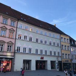 H&M