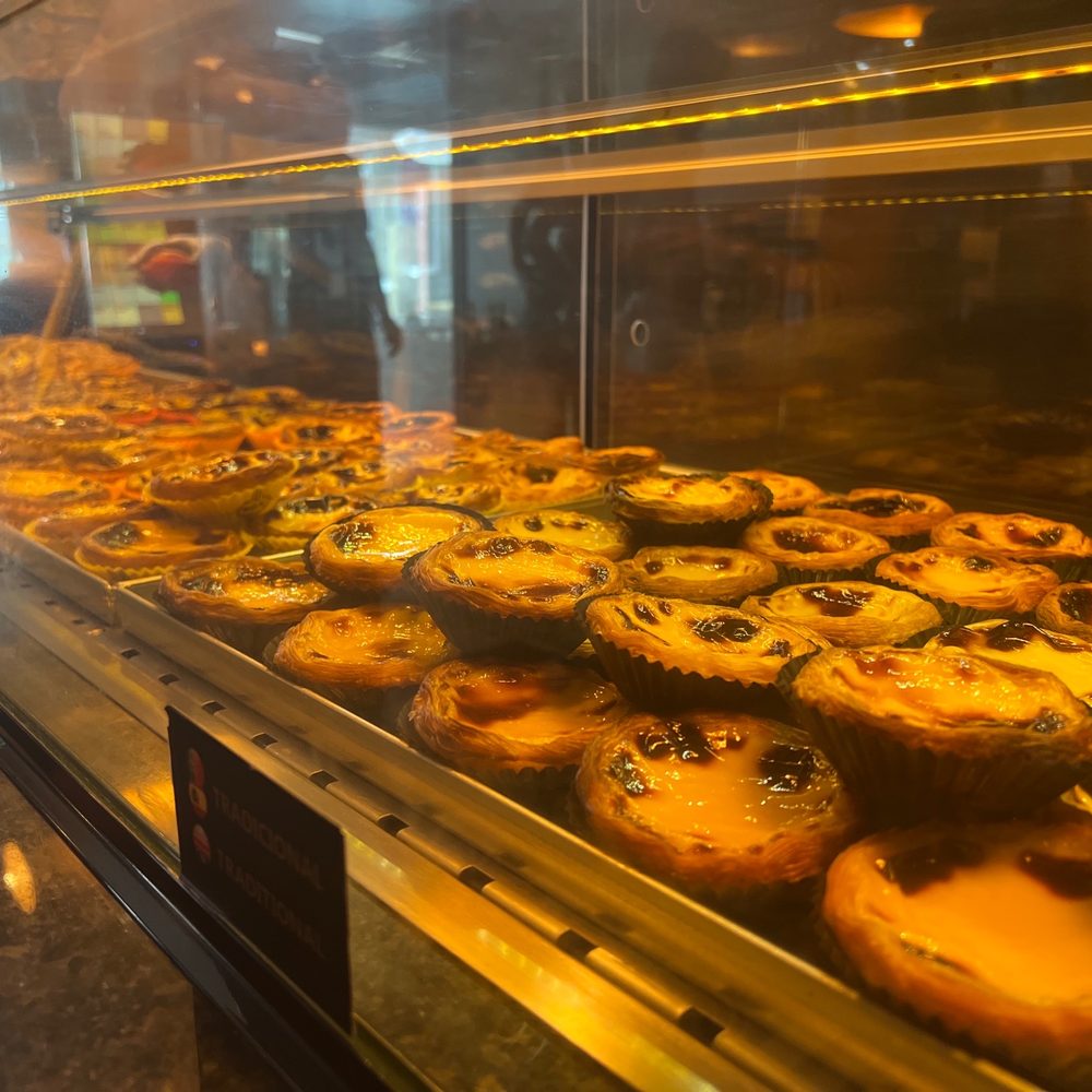 Natas D’ouro - Plentiful case :) - Cafes Near Me - Porto, 13