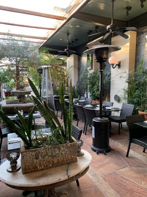 Zinc Bistro by null