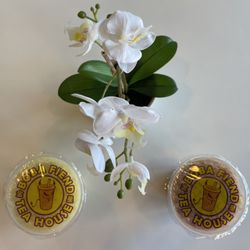 Boba Fiend Tea House - The Trifecta and Jasmine Milk Tea from Above