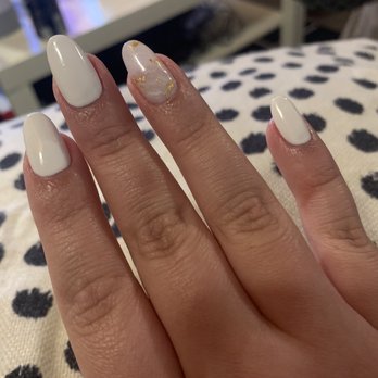 Me Nail Spa - White soft gel extensions with a marble ring finger and added gold foil. Just in time for a white Christmas! - Nail Salons Near Me - Alameda, California Me Nail Spa - White soft gel extensions with a marble ring finger and added gold foil. Just in time for a white Christmas! - Nail Salons Near Me - Alameda, California