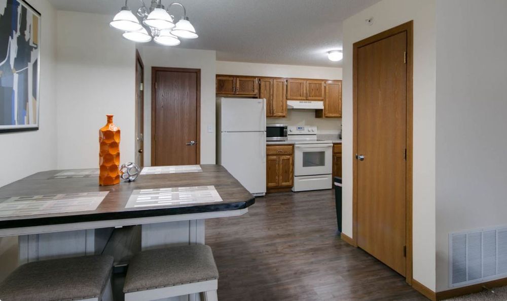 PEBBLEBROOK APARTMENTS 625 Pebblebrook Cir, Manhattan, KS Yelp