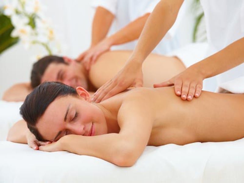 Head 2 Toes Massage Logo
