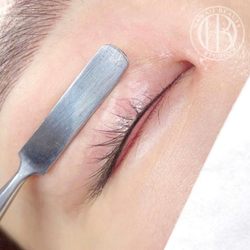 Hawaii Beauty Studio - Eyeliner tattoo