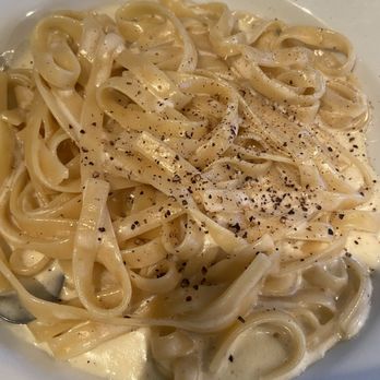 West Coast Cafe - Fettuccine Alfredo - Italian Near Me - San Bruno, California West Coast Cafe - Fettuccine Alfredo - Italian Near Me - San Bruno, California
