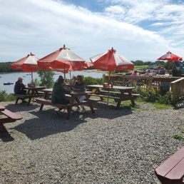 picnic tables with a view picnic tables with a view