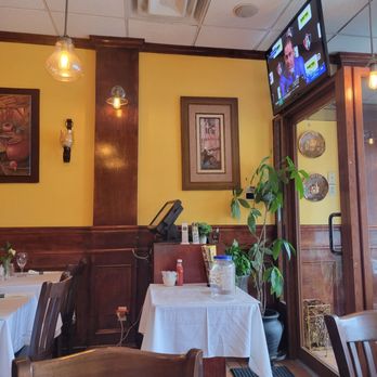 Don Alex - Peruvian Near Me - Rego Park, New York
