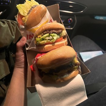In-N-Out Burger - Burgers Near Me - Compton, California