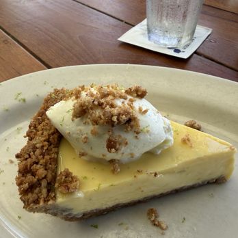 Houston's Restaurant - The best Key Lime pie in FL - American Near Me - Pompano Beach, Florida Houston's Restaurant - The best Key Lime pie in FL - American Near Me - Pompano Beach, Florida