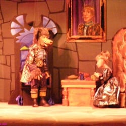 Columbia Marionette Theatre - Beauty and the Beast puppet show