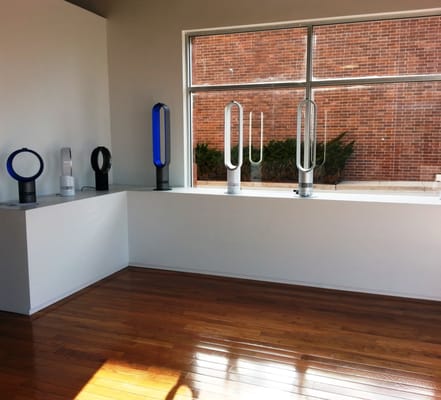 Photo of Dyson Service Center - Schaumburg, IL, US.