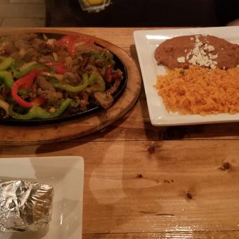 Las Velas - Steak fajitas - Mexican Near Me - Pittsburgh, Pennsylvania