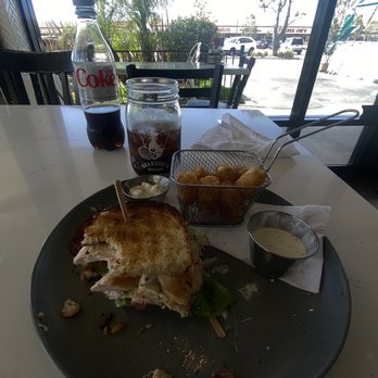 Braxton's Kitchen - Chicken Club Sandwich w/ Diet Coke - Breakfast & Brunch Near Me - Camarillo, California