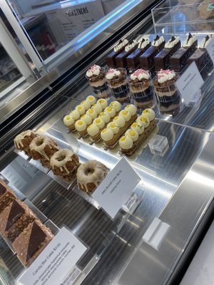 231 West Patisserie by null