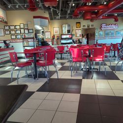 Freddy's Frozen Custard & Steakburgers